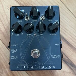 Alpha omega pre-amp pedal